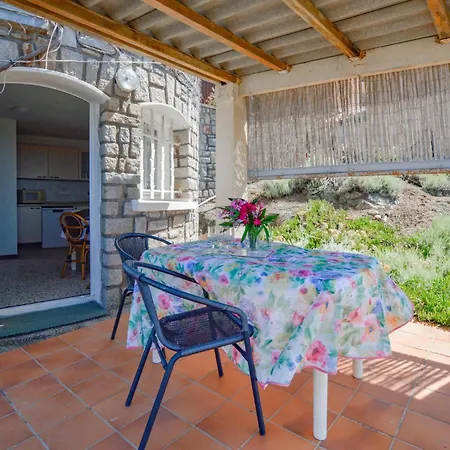 Gorgeous Apartment In Calvi With Wifi *